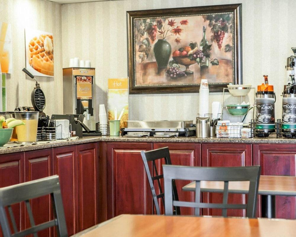 Quality Inn Aurora - Naperville Area Dış mekan fotoğraf