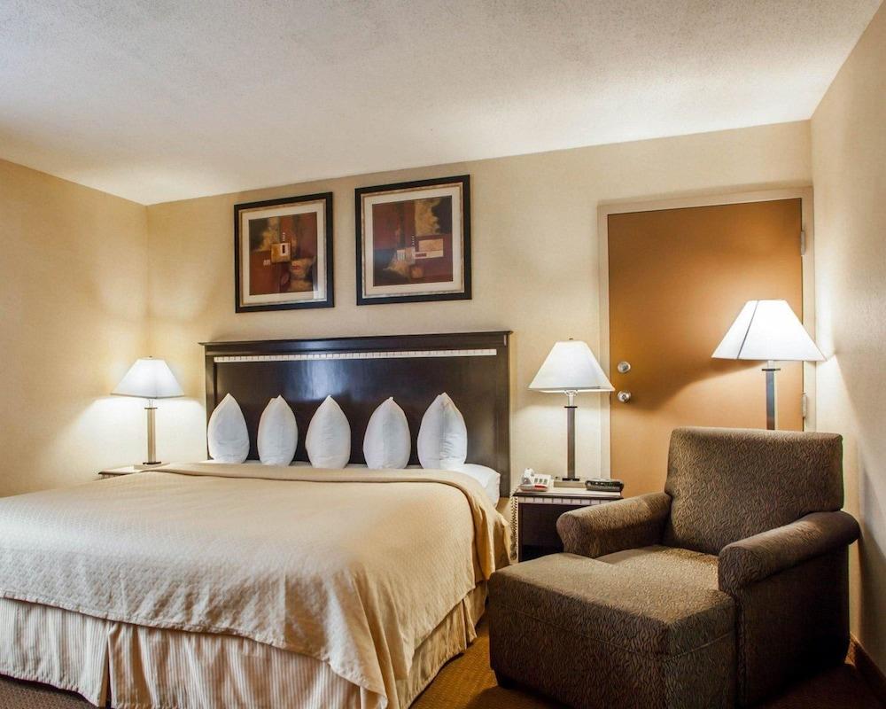 Quality Inn Aurora - Naperville Area Dış mekan fotoğraf